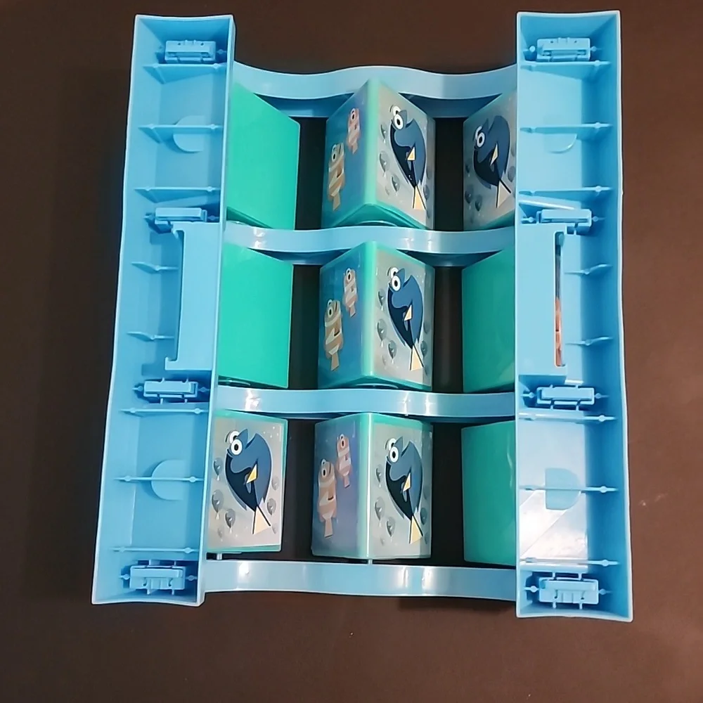 Disney Finding Nemo Tic-Tac-Toe Game - Blue and Orange Missing Pieces
